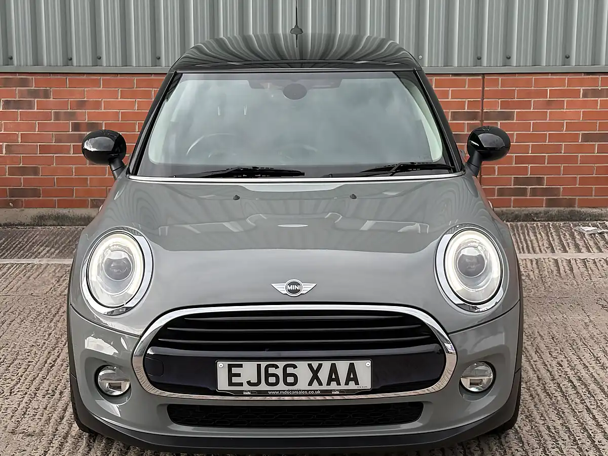 Used 2016 MINI Hatch Cooper Moon Walk - Interior and Exterior details 3