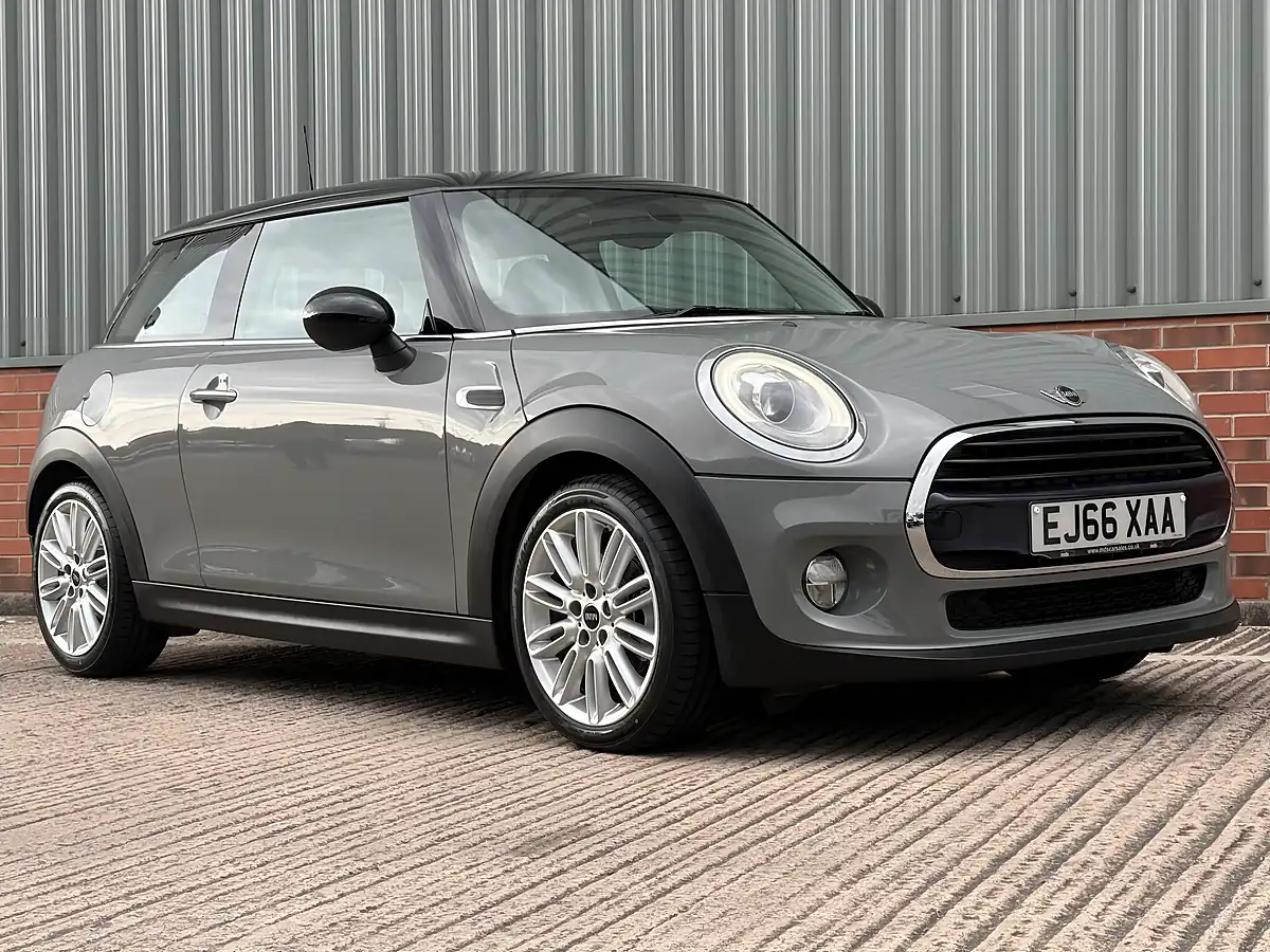 Used 2016 MINI Hatch Cooper Moon Walk - Interior and Exterior details 6