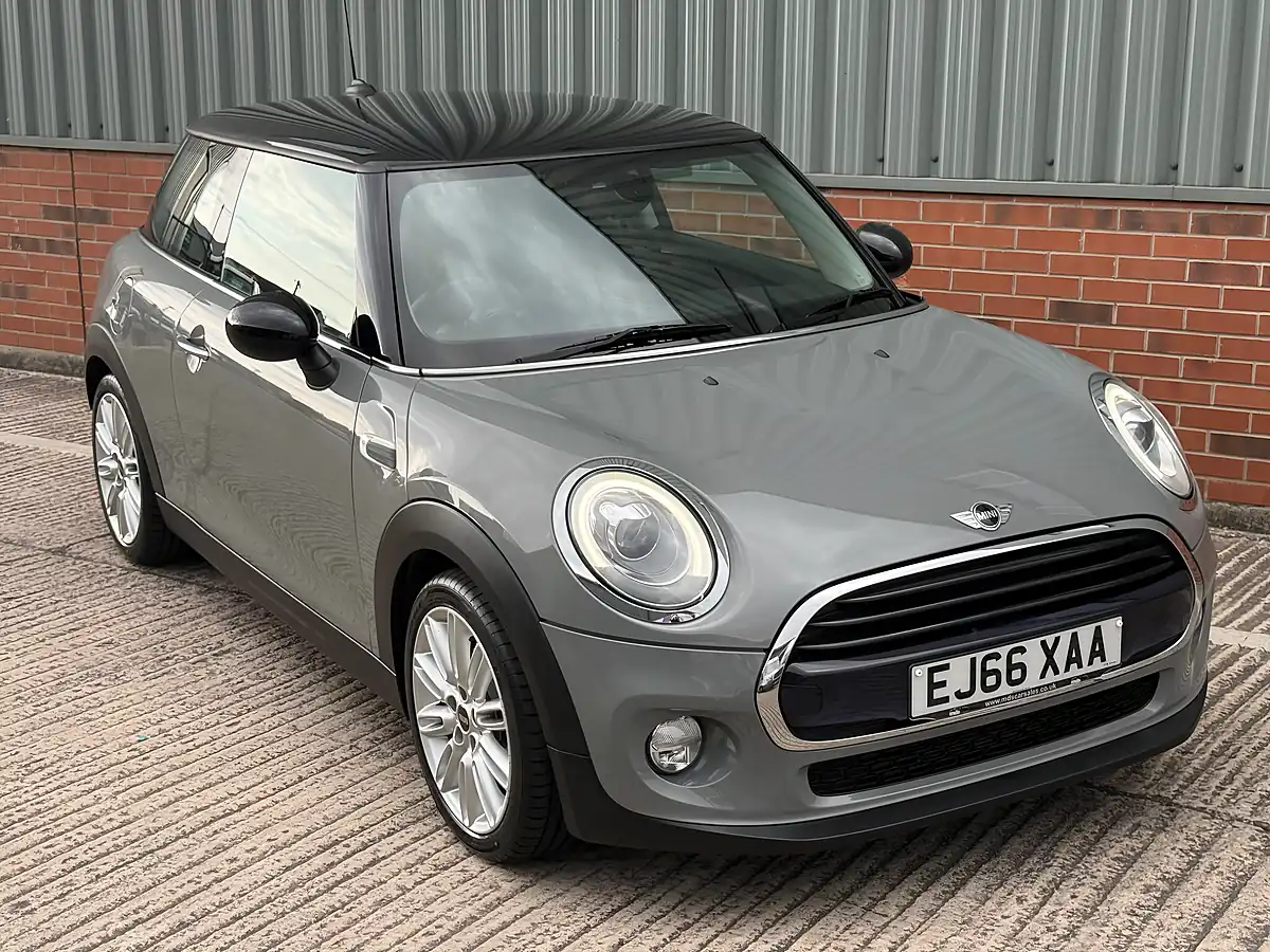 Used 2016 MINI Hatch Cooper Moon Walk - Interior and Exterior details 8