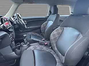 Used 2016 MINI Hatch Cooper Moonwalk Grey - Interior and Exterior details 10