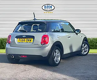 Used 2016 MINI Hatch Cooper Moonwalk Grey - Interior and Exterior details 16