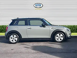 Used 2016 MINI Hatch Cooper Moonwalk Grey - Interior and Exterior details 2
