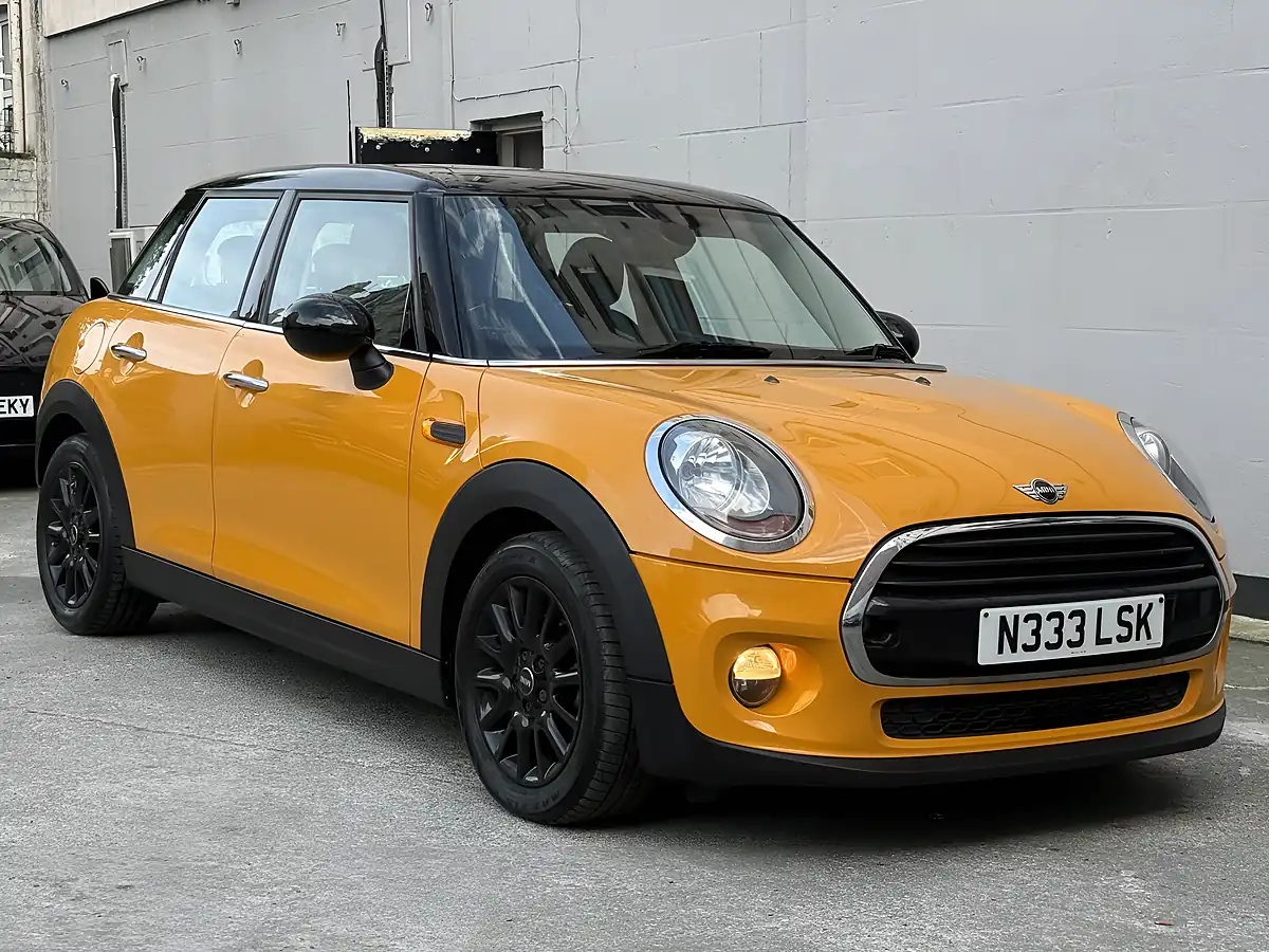 Used 2016 MINI Hatch Cooper Orange - Front View