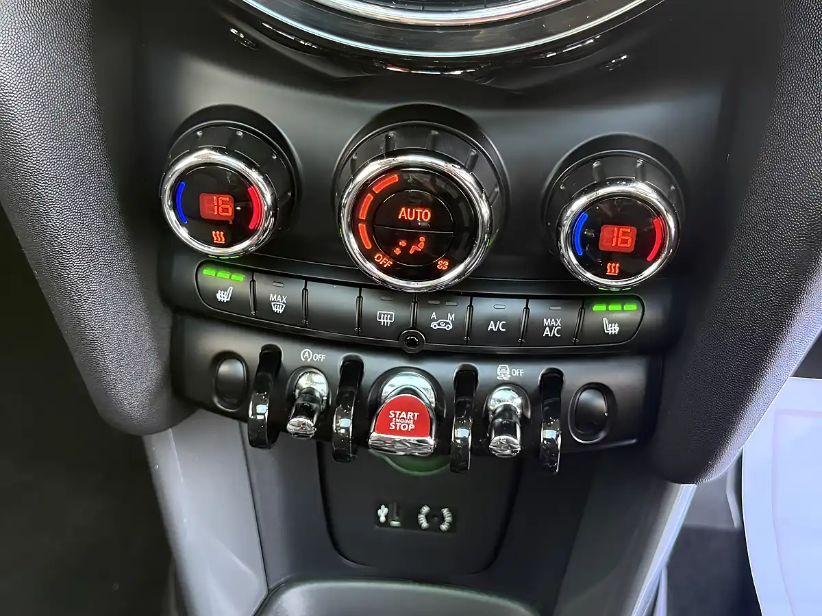 Used 2016 MINI Hatch Cooper Orange - Interior and Exterior details 15