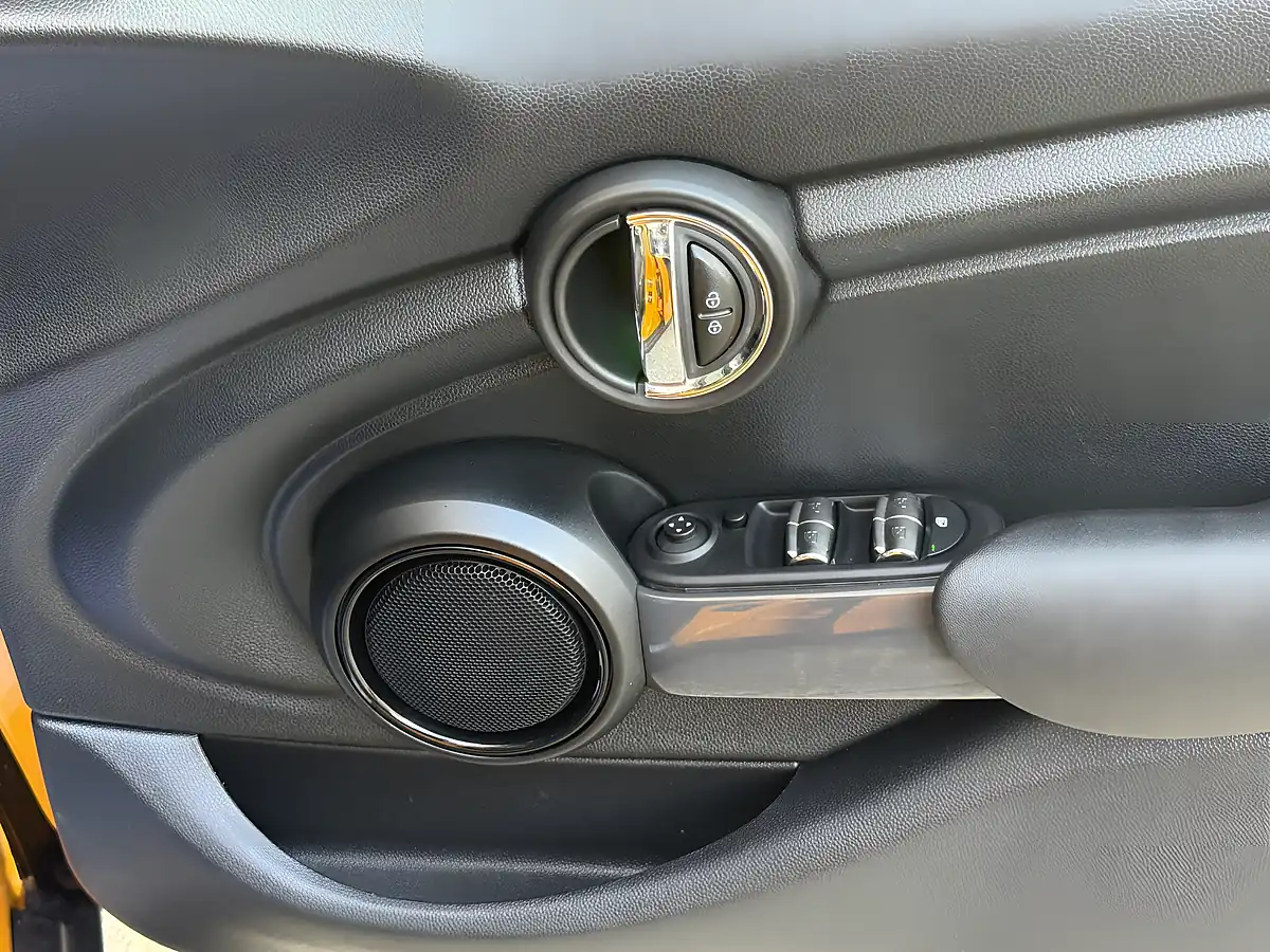 Used 2016 MINI Hatch Cooper Orange - Interior and Exterior details 16