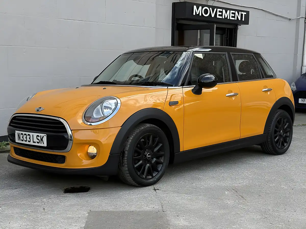 Used 2016 MINI Hatch Cooper Orange - Interior and Exterior details 2