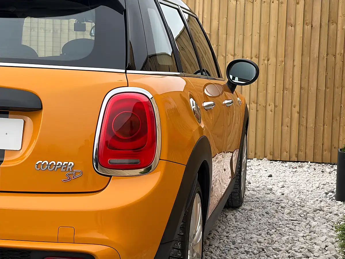 Used 2016 MINI Hatch Cooper Orange - Interior and Exterior details 10