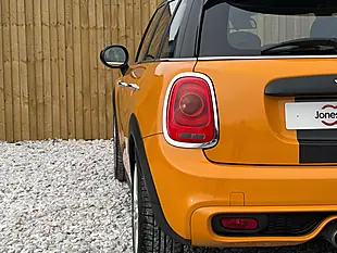 Used 2016 MINI Hatch Cooper Orange - Interior and Exterior details 11