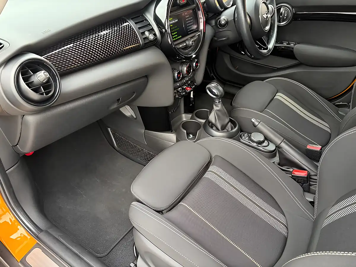 Used 2016 MINI Hatch Cooper Orange - Interior and Exterior details 13
