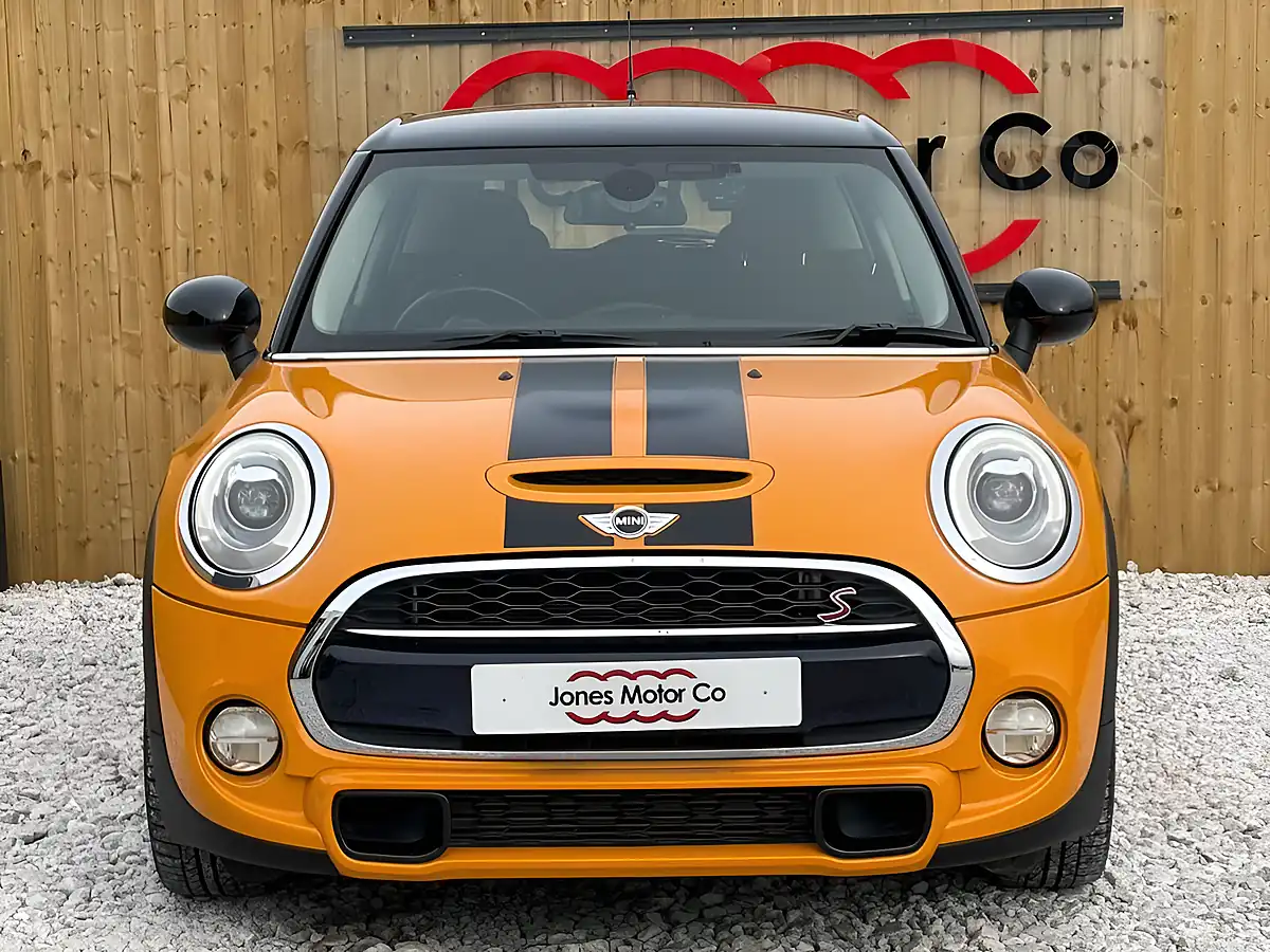 Used 2016 MINI Hatch Cooper Orange - Interior and Exterior details 3