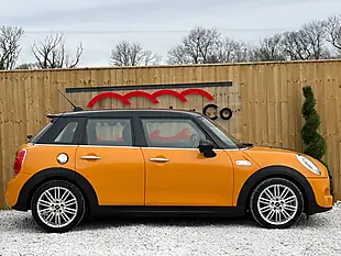 Used 2016 MINI Hatch Cooper Orange - Interior and Exterior details 7