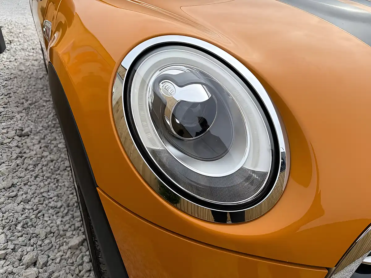 Used 2016 MINI Hatch Cooper Orange - Interior and Exterior details 9