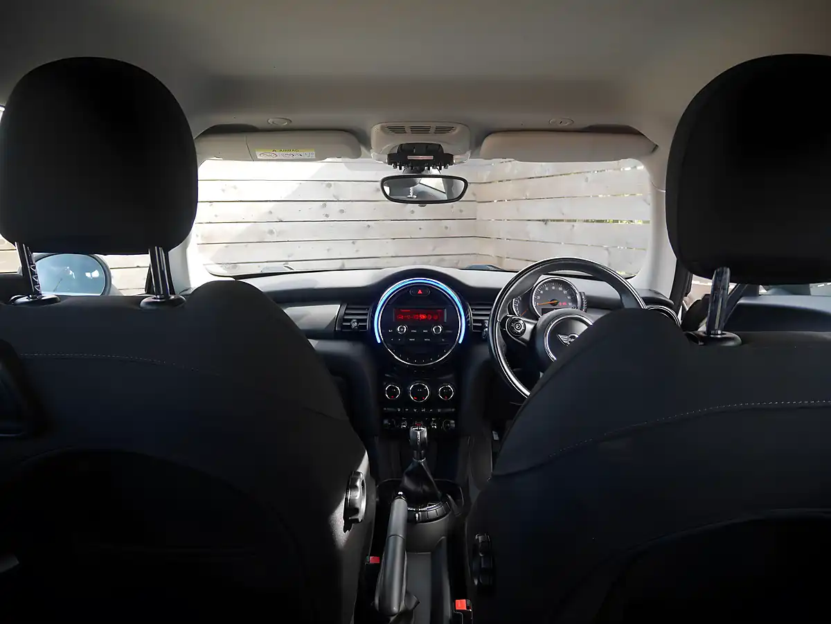 Used 2016 MINI Hatch Cooper Pepper White - Interior and Exterior details 16