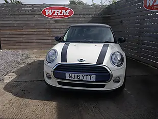 Used 2016 MINI Hatch Cooper Pepper White - Interior and Exterior details 3