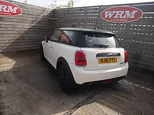 Used 2016 MINI Hatch Cooper Pepper White - Interior and Exterior details 8