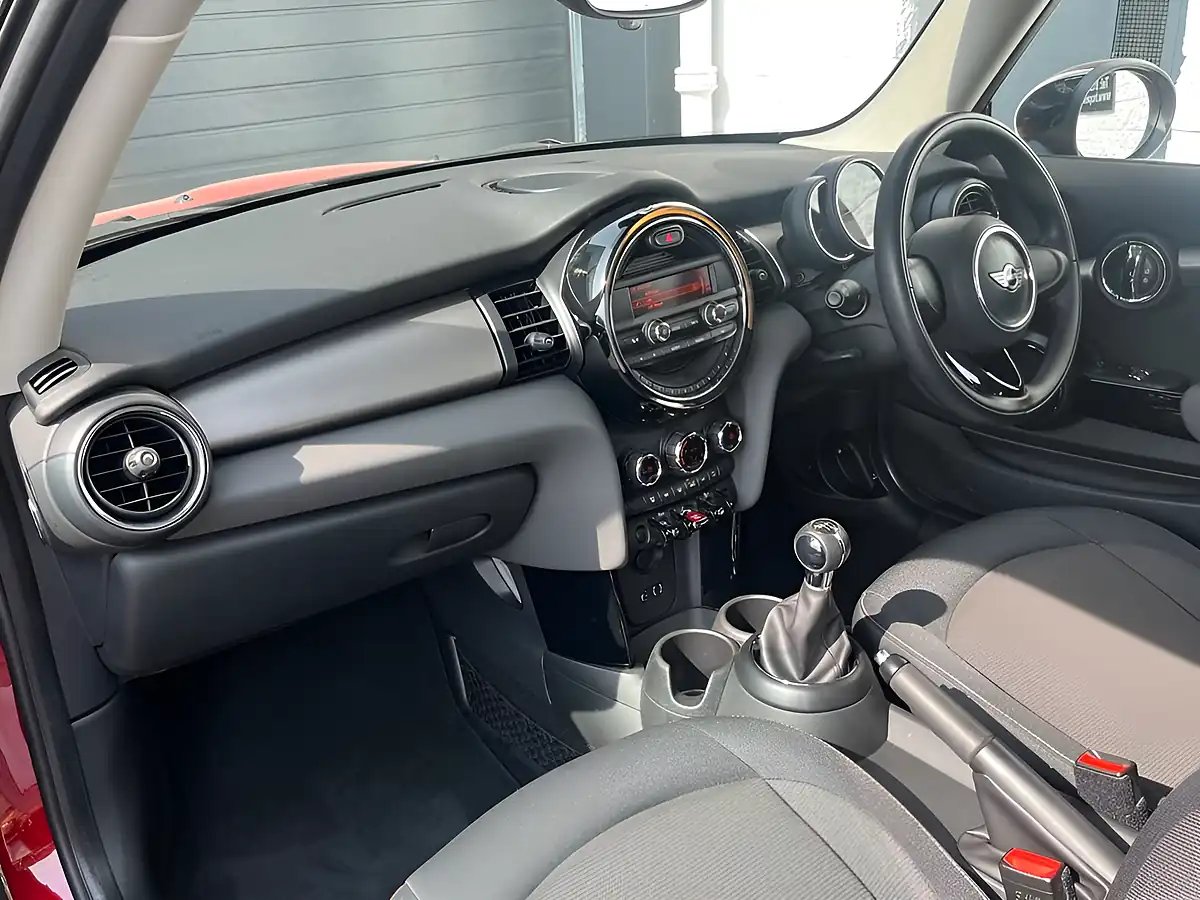 Used 2016 MINI Hatch Cooper Red - Interior and Exterior details 7