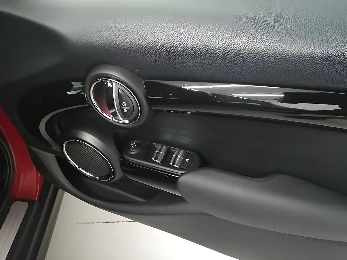 Used 2016 MINI Hatch Cooper Red - Interior and Exterior details 19