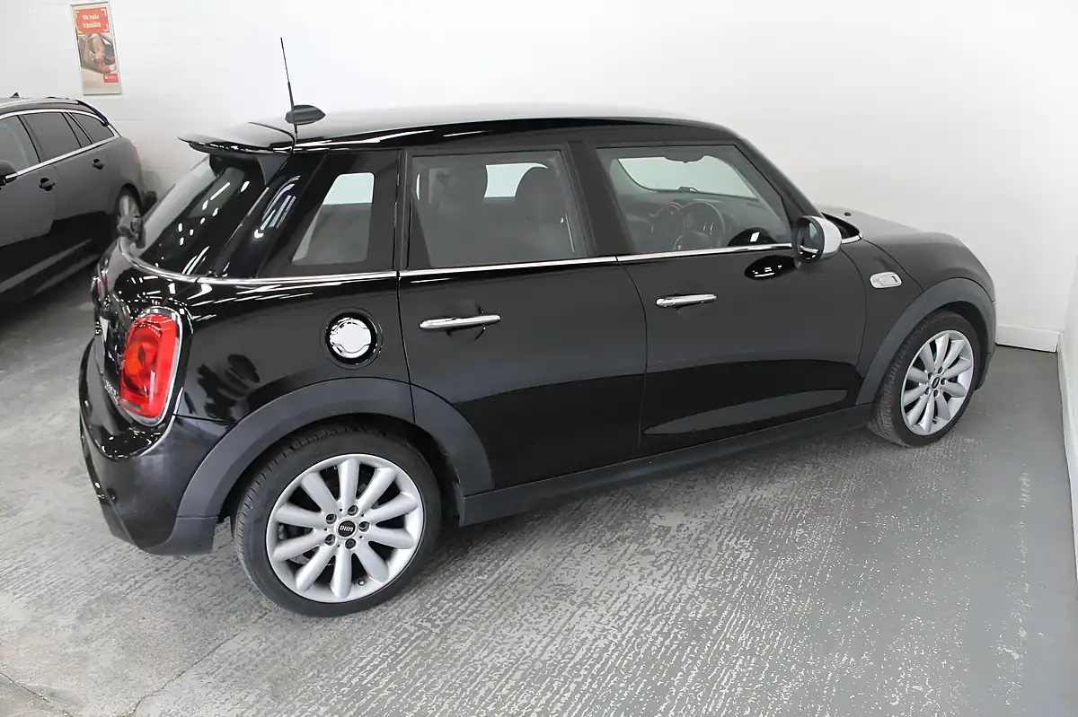 Used 2016 MINI Hatch Cooper S Black - Interior and Exterior details 8