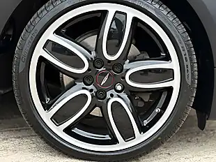 Used 2016 MINI Hatch Cooper S Chili Red - Interior and Exterior details 10