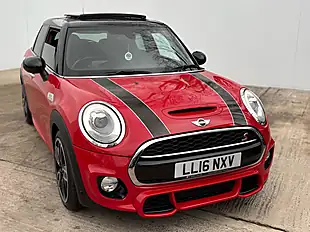 Used 2016 MINI Hatch Cooper S Chili Red - Interior and Exterior details 3