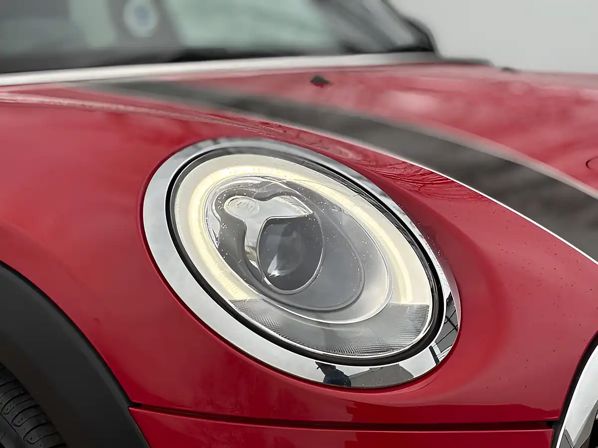 Used 2016 MINI Hatch Cooper S Chili Red - Interior and Exterior details 7