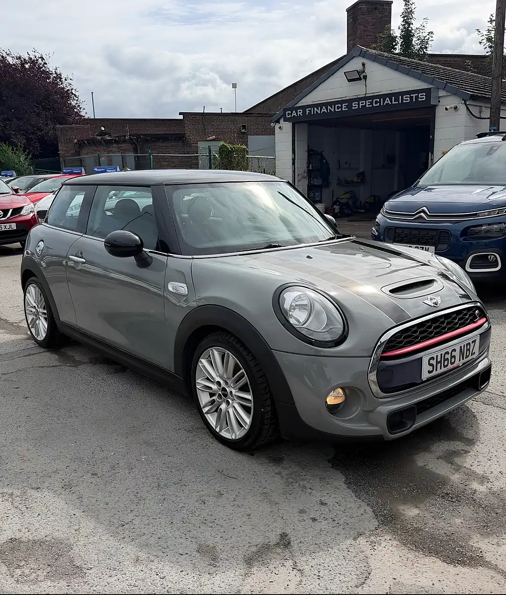 Used 2016 MINI Hatch Cooper S Grey - Front View