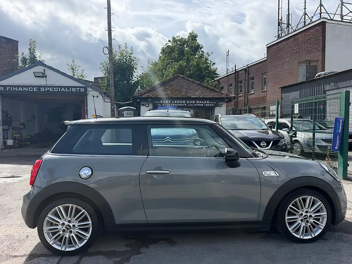 Used 2016 MINI Hatch Cooper S Grey - Interior and Exterior details 2