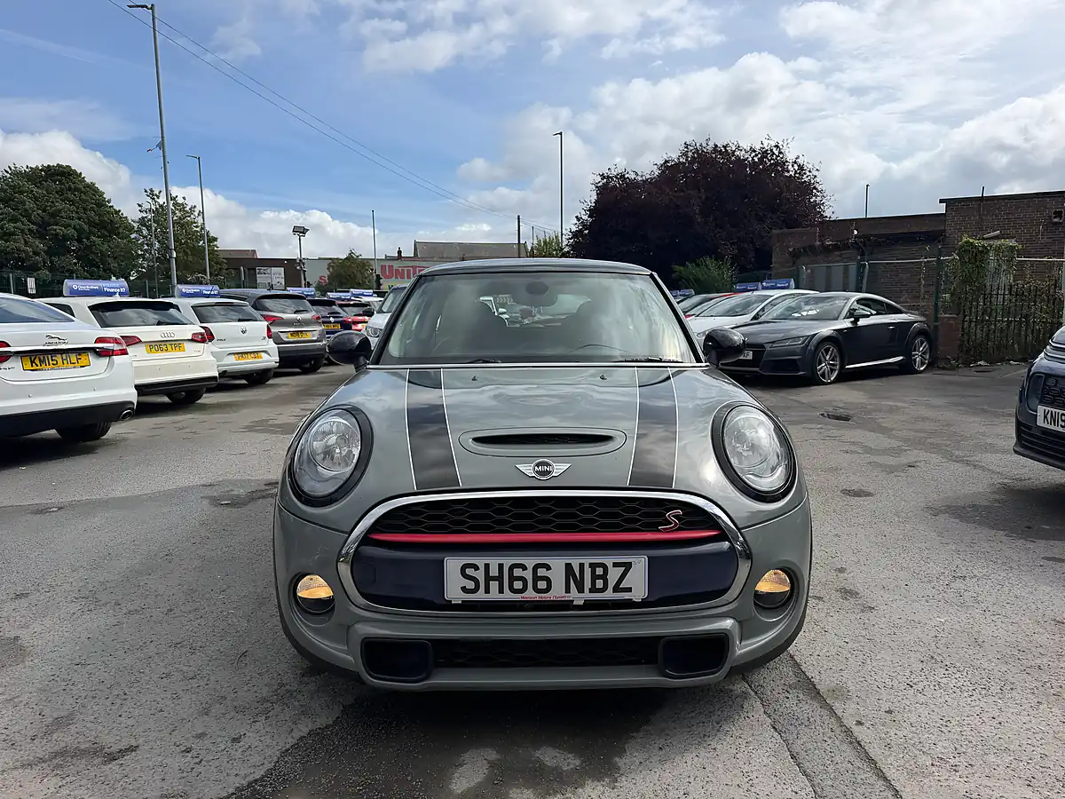 Used 2016 MINI Hatch Cooper S Grey - Interior and Exterior details 7