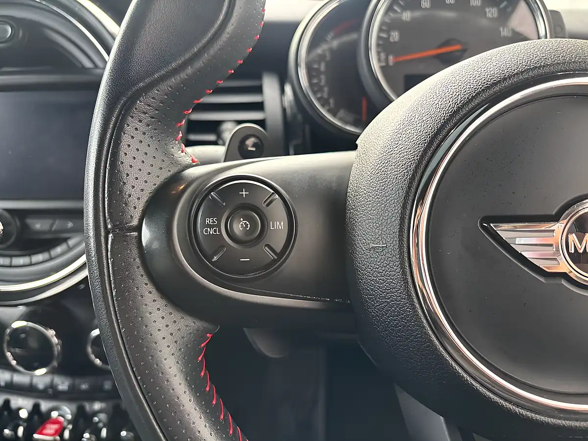 Used 2016 MINI Hatch Cooper S Grey - Interior and Exterior details 14