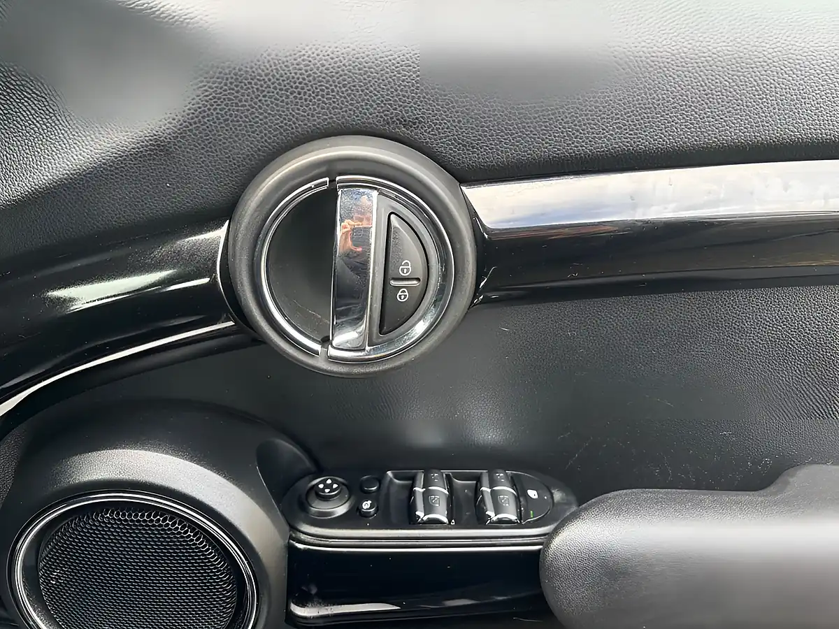 Used 2016 MINI Hatch Cooper S Grey - Interior and Exterior details 15
