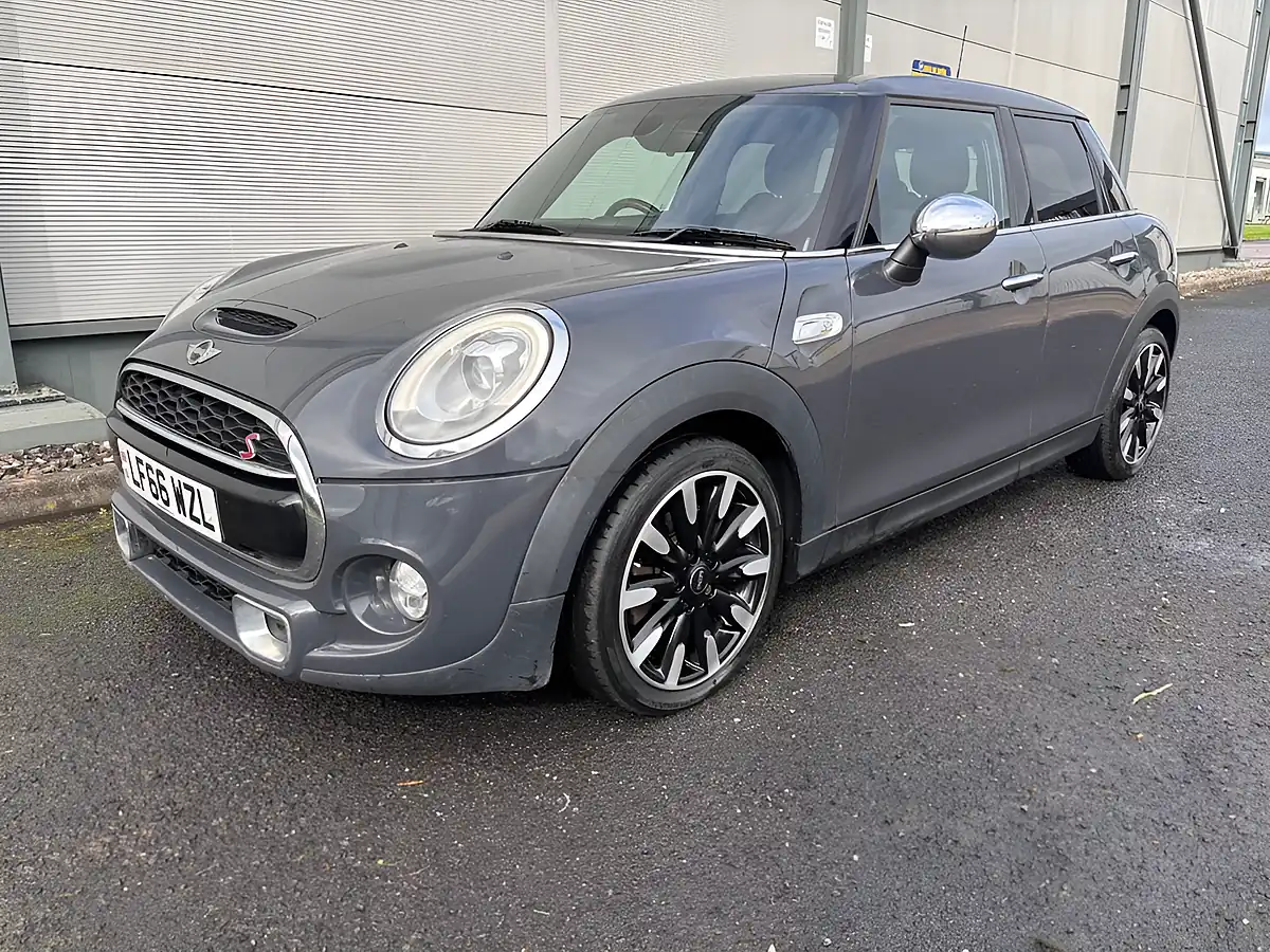 Used 2016 MINI Hatch Cooper S Grey - Interior and Exterior details 4