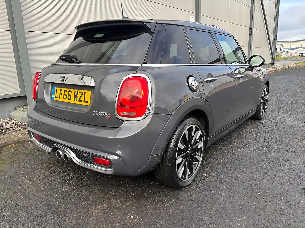 Used 2016 MINI Hatch Cooper S Grey - Interior and Exterior details 9