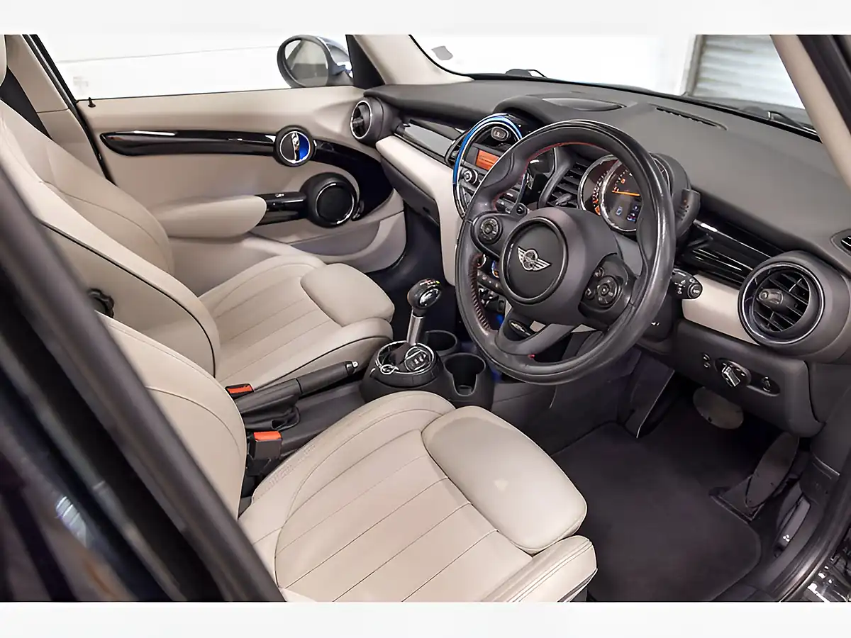 Used 2016 MINI Hatch Cooper S Midnight Black Metallic - Interior and Exterior details 10