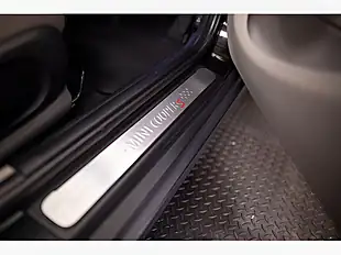 Used 2016 MINI Hatch Cooper S Midnight Black Metallic - Interior and Exterior details 17
