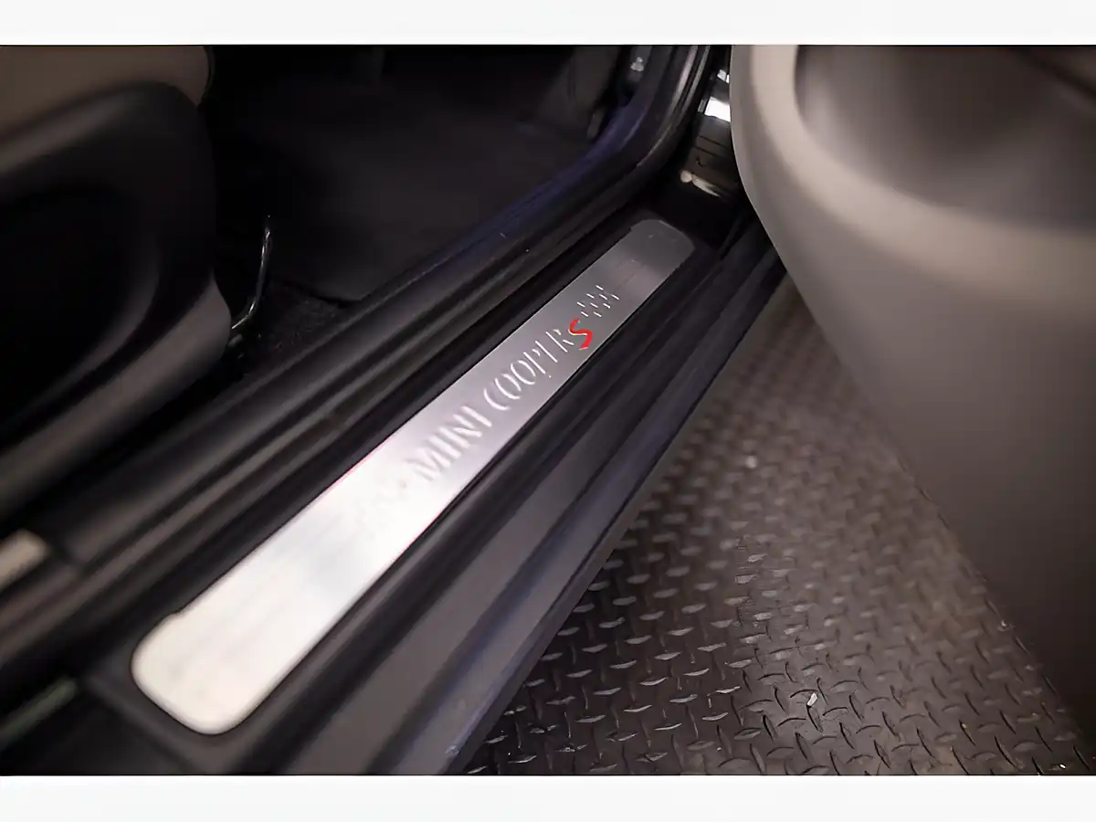Used 2016 MINI Hatch Cooper S Midnight Black Metallic - Interior and Exterior details 17