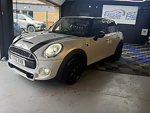 Used 2016 MINI Hatch Cooper S Silver - Interior and Exterior details 8