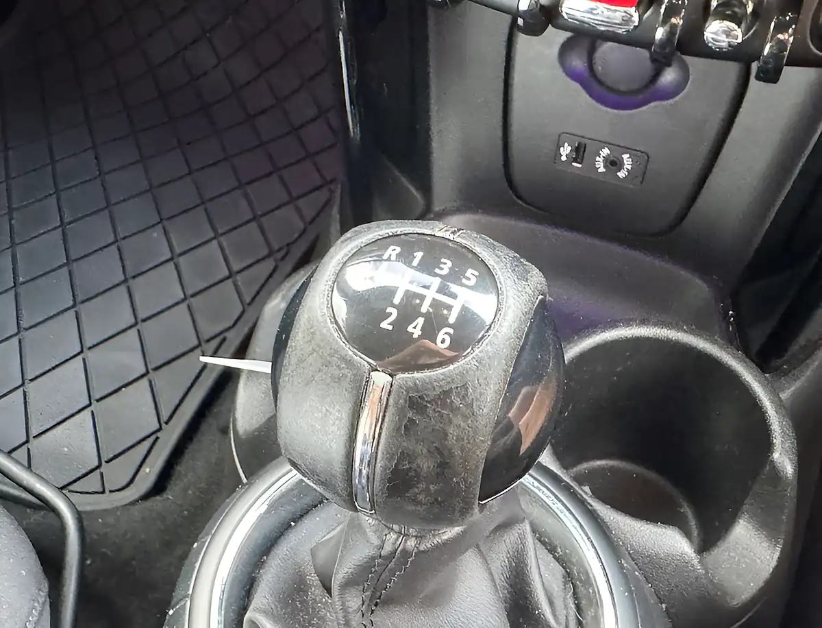 Used 2016 MINI Hatch Cooper S Thunder Grey - Interior and Exterior details 18