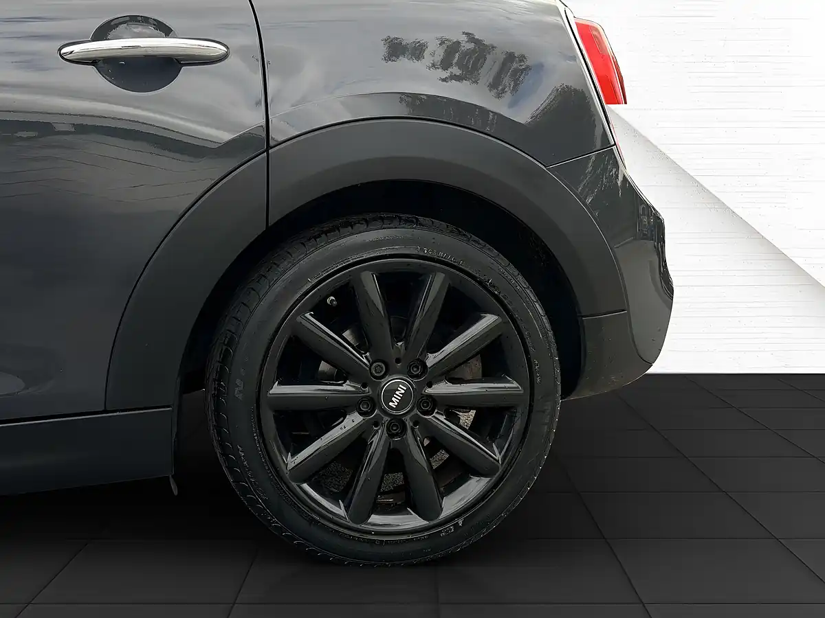 Used 2016 MINI Hatch Cooper S Thunder Grey - Interior and Exterior details 8