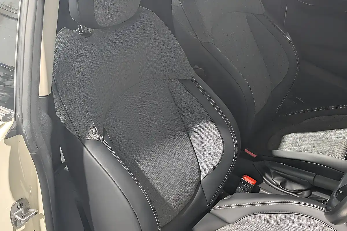 Used 2016 MINI Hatch Cooper S White - Interior and Exterior details 19