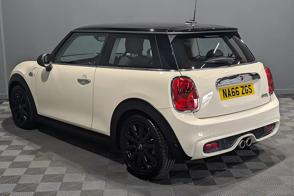 Used 2016 MINI Hatch Cooper S White - Interior and Exterior details 8