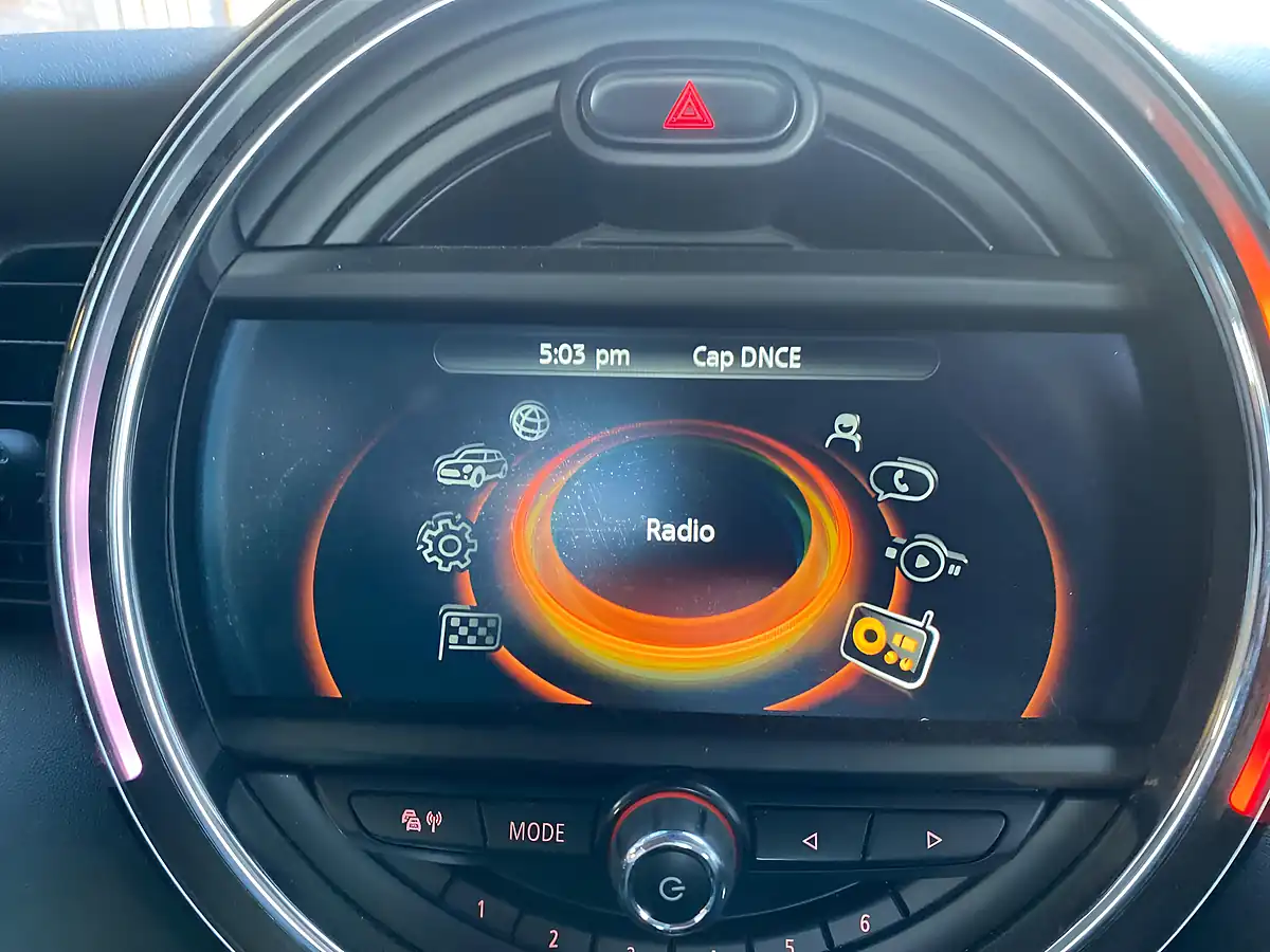 Used 2016 MINI Hatch Cooper Sd Silver - Interior and Exterior details 12