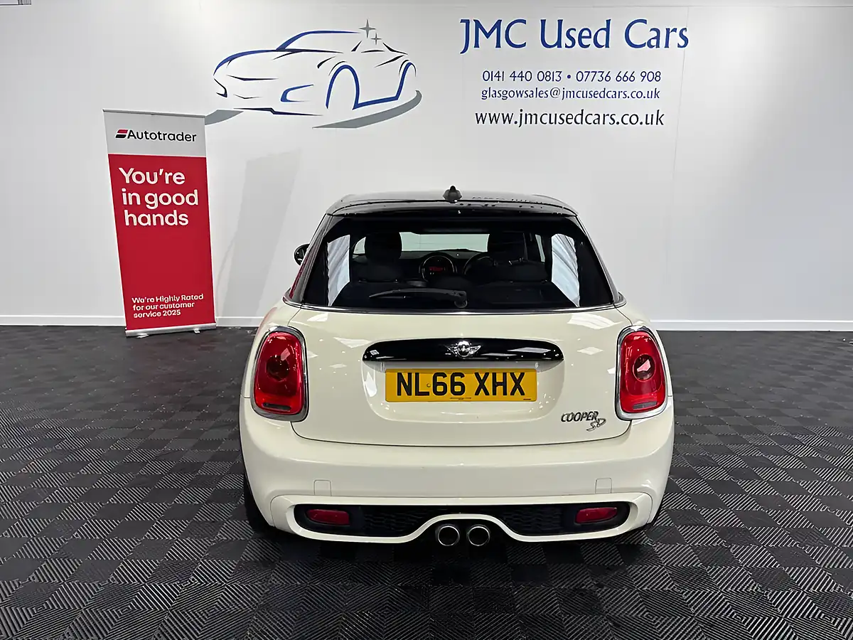 Used 2016 MINI Hatch Cooper Sd White - Interior and Exterior details 5