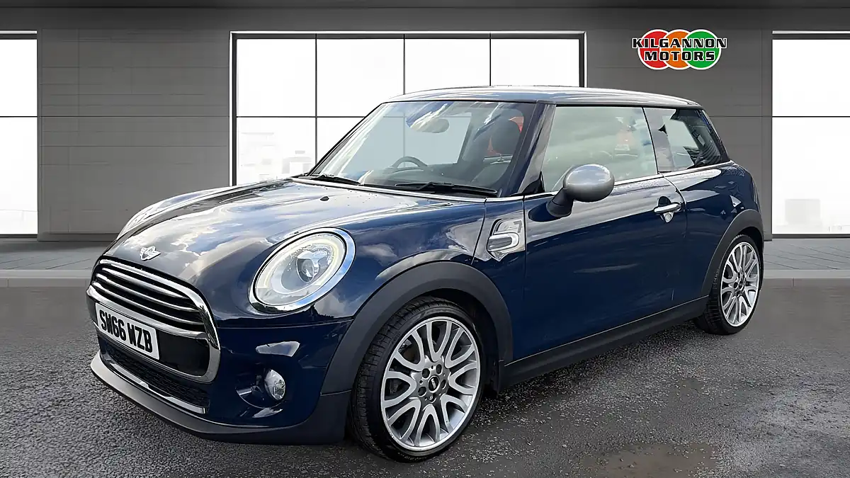Used 2016 MINI Hatch Cooper Seven Blue - Interior and Exterior details 16