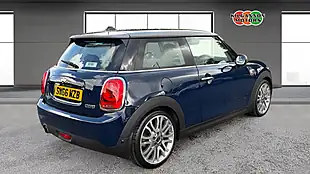 Used 2016 MINI Hatch Cooper Seven Blue - Interior and Exterior details 17