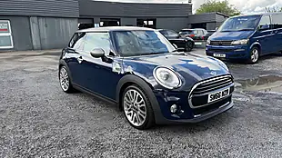 Used 2016 MINI Hatch Cooper Seven Blue - Interior and Exterior details 20