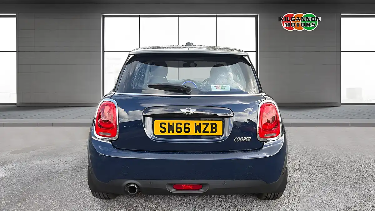 Used 2016 MINI Hatch Cooper Seven Blue - Interior and Exterior details 5
