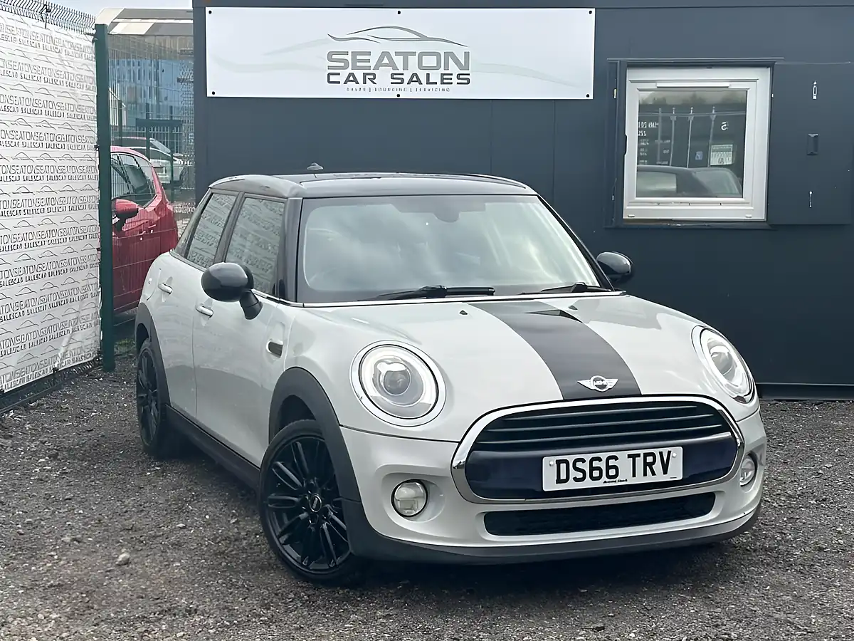 Used 2016 MINI Hatch Cooper Silver - Front View