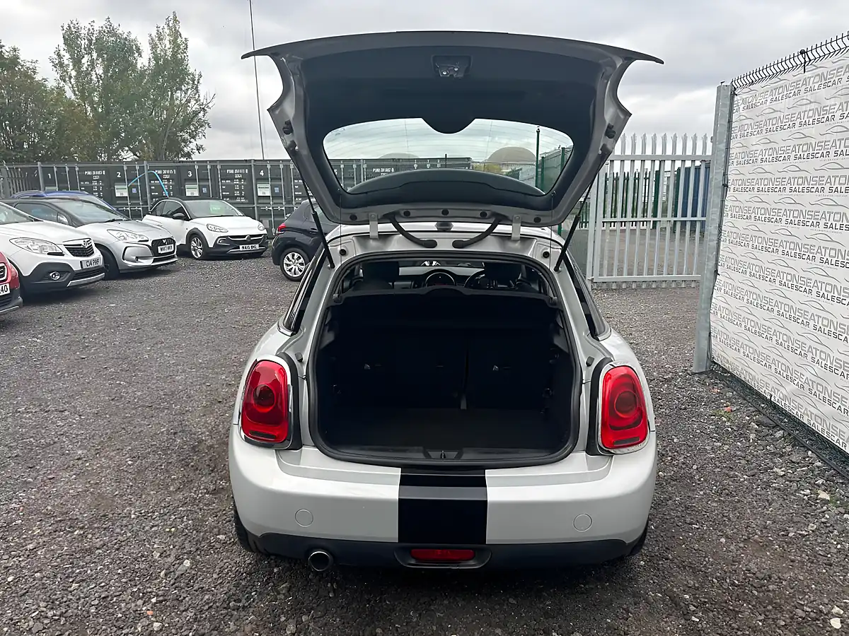 Used 2016 MINI Hatch Cooper Silver - Interior and Exterior details 10