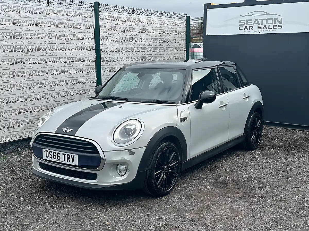 Used 2016 MINI Hatch Cooper Silver - Interior and Exterior details 3