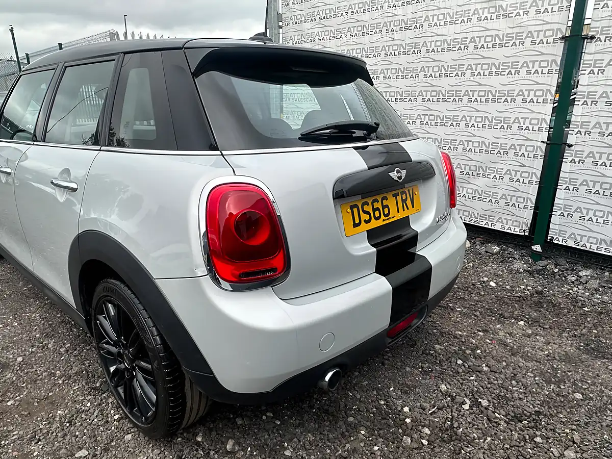Used 2016 MINI Hatch Cooper Silver - Interior and Exterior details 6